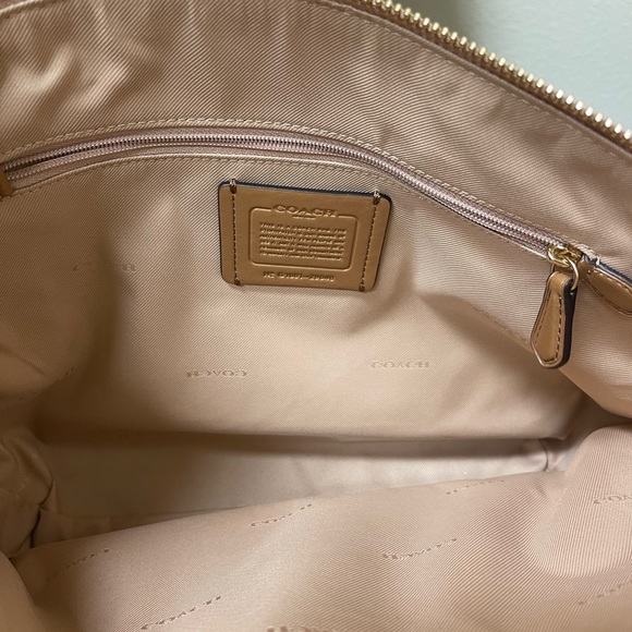 Coach set - Picture 5 of 6